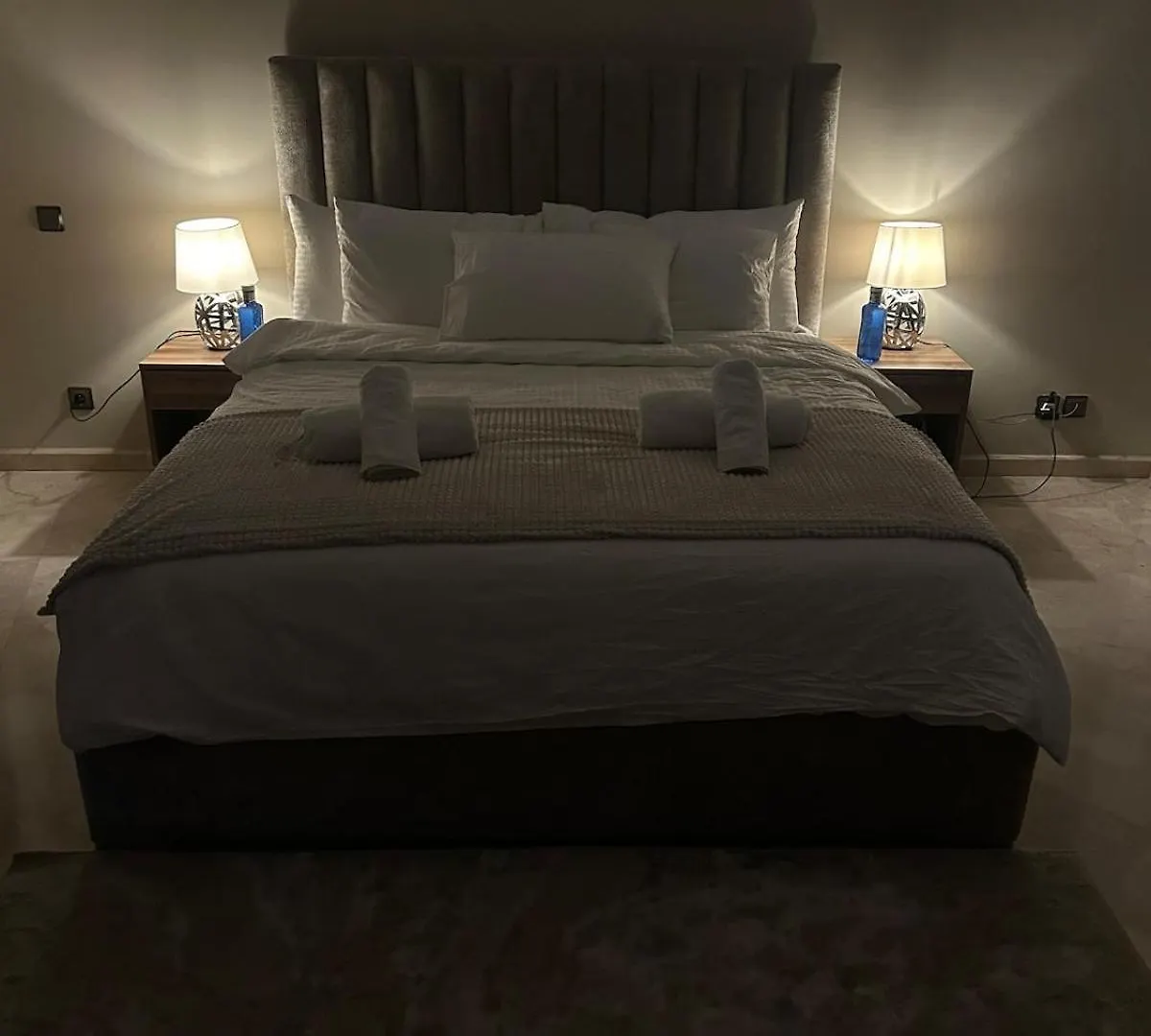2-Bedroom Luxury Contemporary Apartment Hivernage Marrakesh