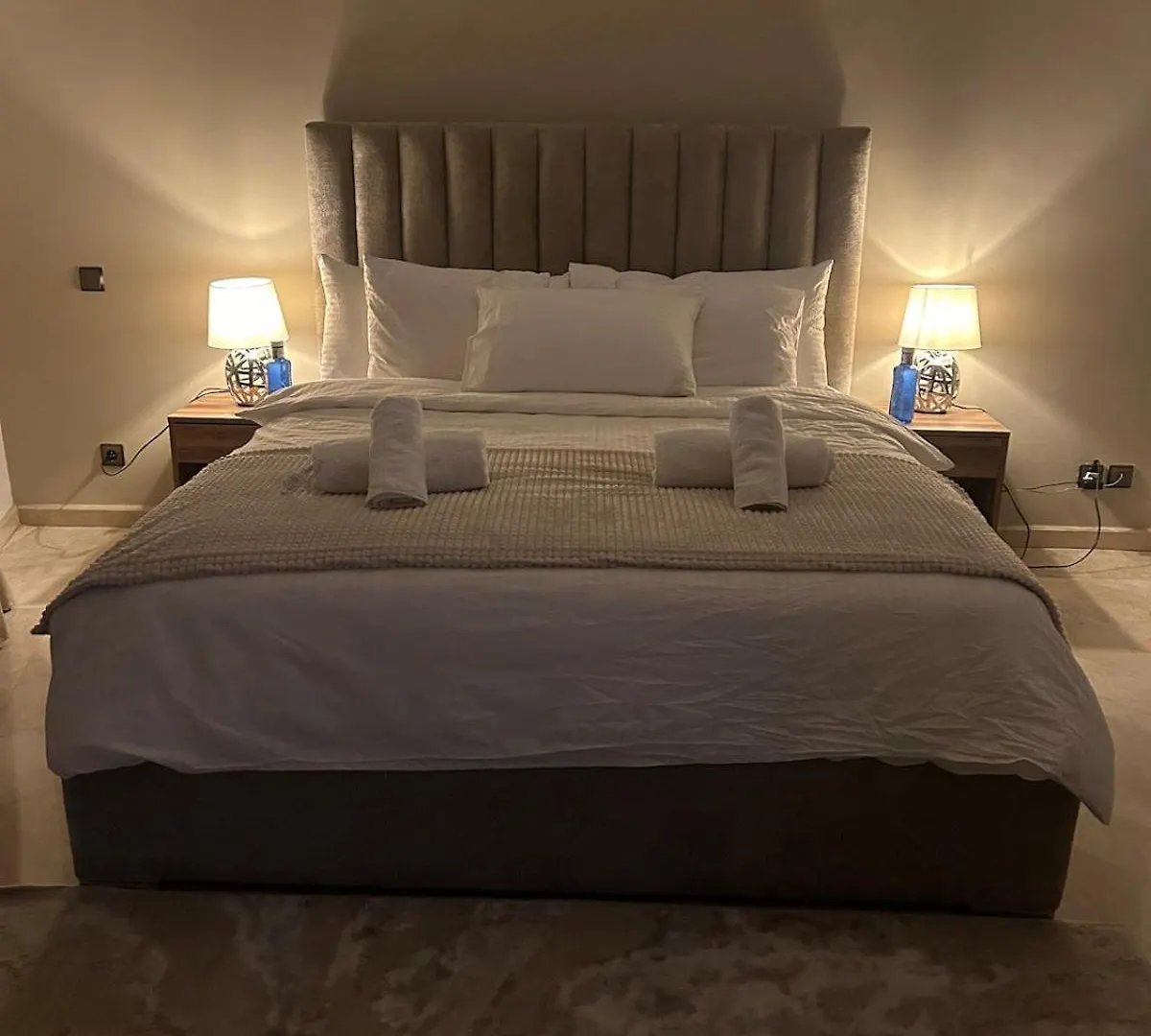 2-Bedroom Luxury Contemporary Apartment Hivernage Marrakesh