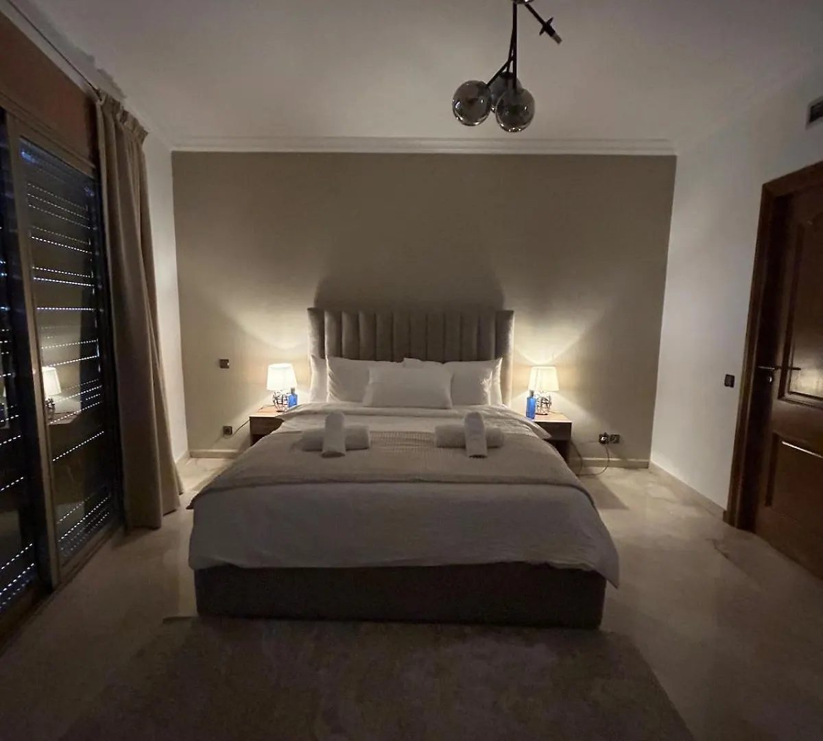 2-Bedroom Luxury Contemporary Apartment Hivernage Marrakesh