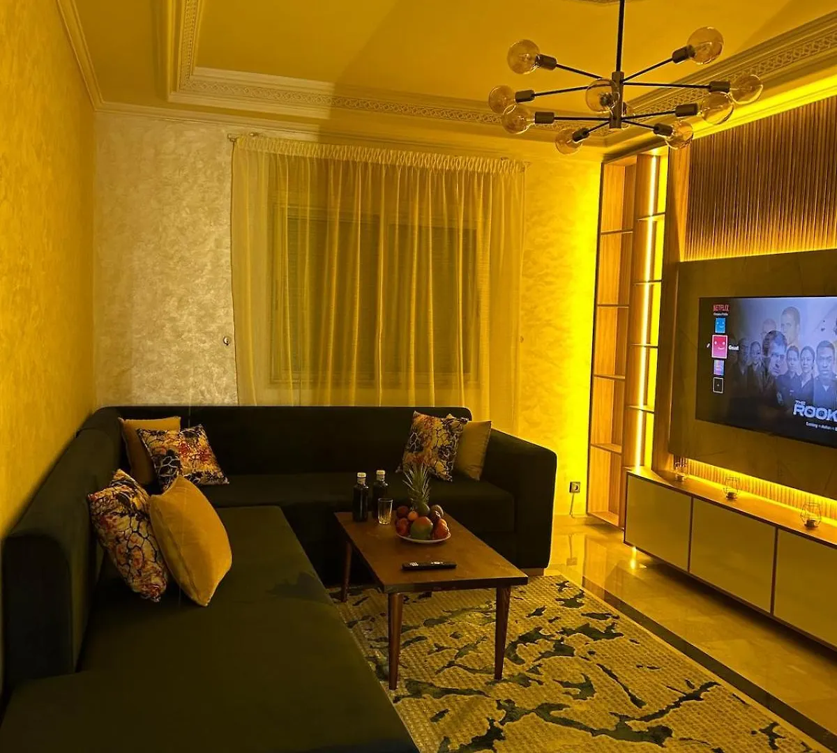 2-Bedroom Luxury Contemporary Apartment Hivernage Marrakesh